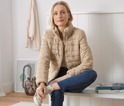 Стьобана куртка з трикотажним коміром, бежева Tchibo, розмір 50-52, 44 євро