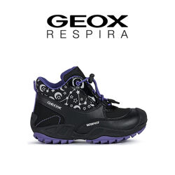 Geox демі черевики для дівчинки р. 30,34,36 оригинал Італія