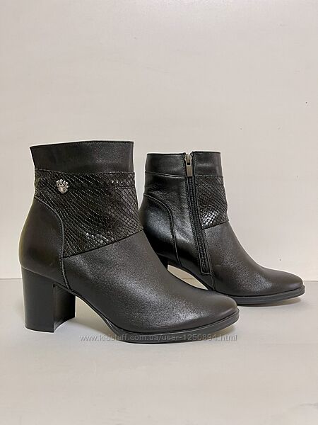 Новые весенние ботинки 37 р на каблуке 6 см кожаные удобные чёрные