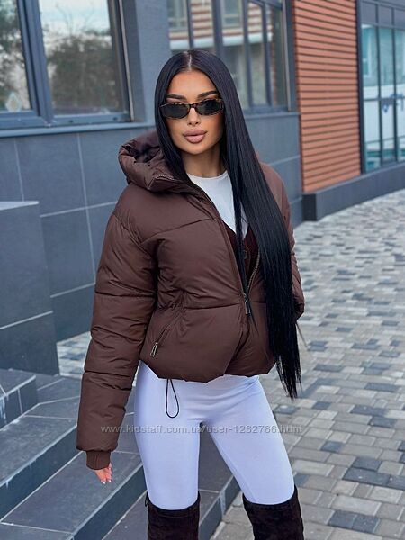 Тепла зимова курточка.