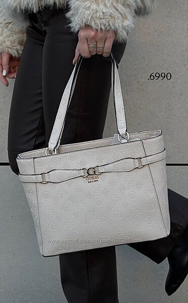 Новые модели сумок Guess в наличии