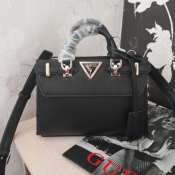Кроссбоди Guess в наличии  новая коллекция