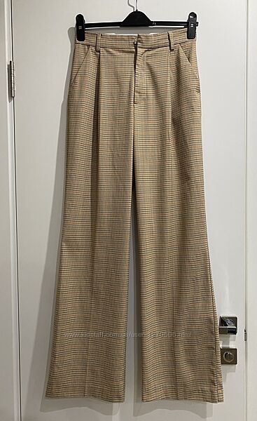 Жіночі класичні брюки Zara в клітинку