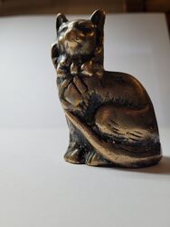 Кіт бронзовий, статуетка