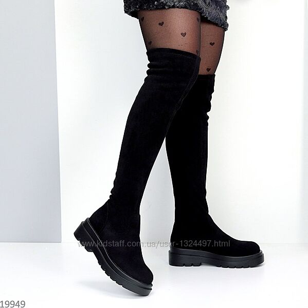 Модні чорні ботфорти стрейч єврозима на тракторній підошві Код 19949