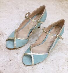Нові. Туфлі замшеві люкс бренду MINT BERRY Suede Leather Pumps Mint/Gold ори