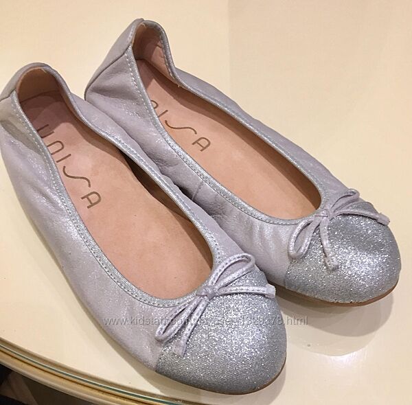 Нові. Шкіряні балетки UNISA ROUND TOE BALLERINA LEATHER Silver Оригінал. Зі с