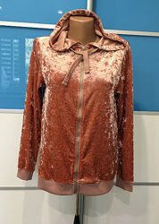 Велюровая Кофта с капюшоном цвета розового дерева бренда Clockhouse