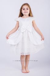 Платье белое, нарядное, кружевное, рост 95-110 см.