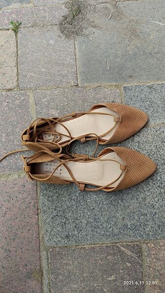 Босоніжки 39 розмір