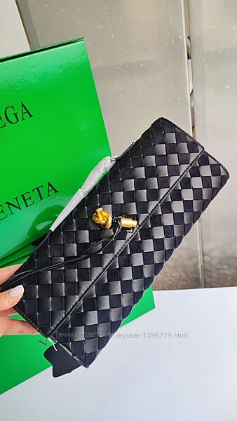 Жіночий клатч Bottega Veneta 