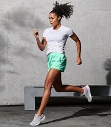 Спортивні шорти 44/46 S