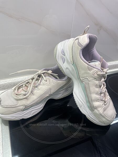 Кросівки Skechers р. 37