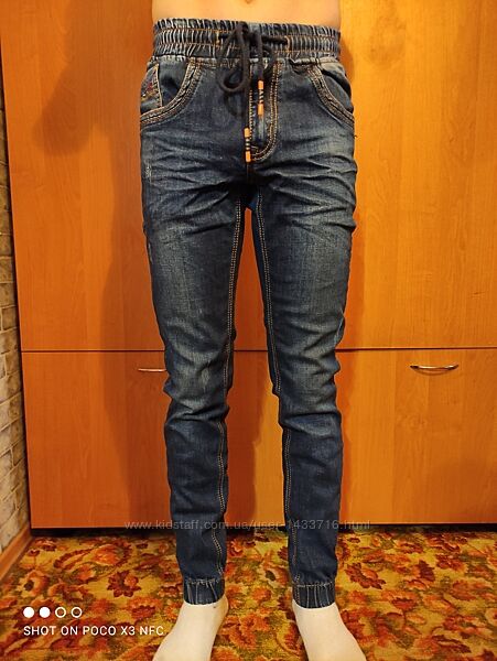 Подростковые зауженные джинсы с манжетами резинками 158-164 см