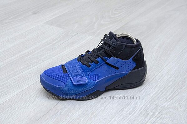 Баскетбольні кросівки Nike Air Jordan Zion 2 Kids. Устілка 24 см