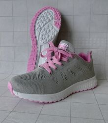 Кроссовки женские 38 р-р.