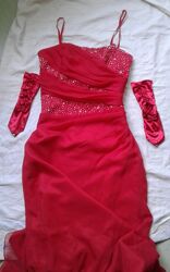 Вечернее красное платье 