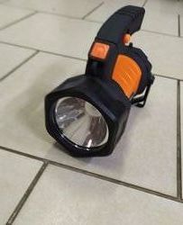 #2: Светодиодный фонарь