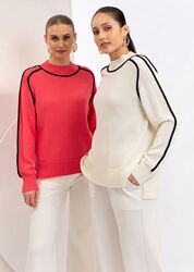 Пуловер кораллового цвета с черной отделкой Christina Paris, Франция