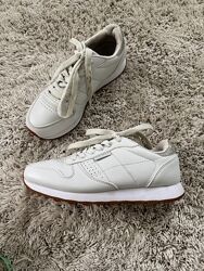 Зручні кросівки Skechers