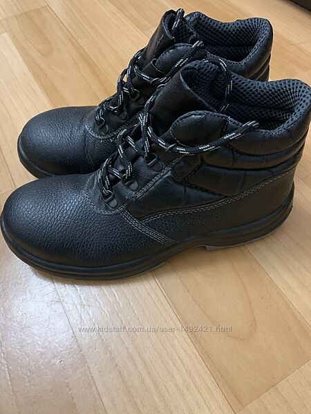Робочі ботинки