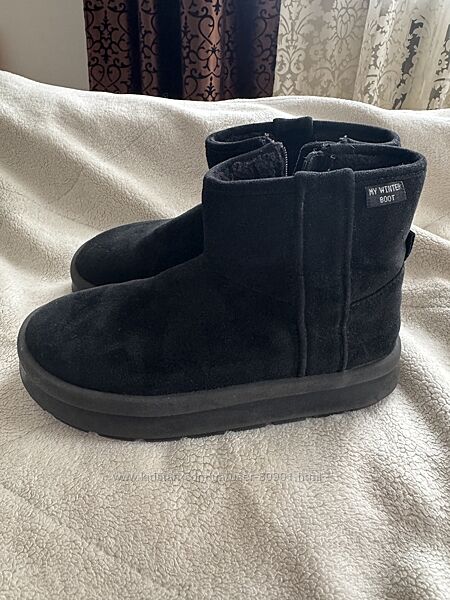 Угги, чобітки від Zara