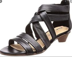 р.37,38.5,39  Clarks  кожаные босоножки Оригинал