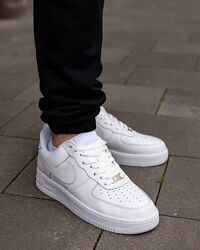 p.41, 44  Nike Air Force 1 07 Leather White  NK127