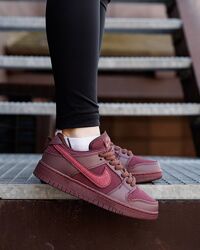 p.37-41  Nike SB Dunk City Of Love Burgundy Crush  NK300
