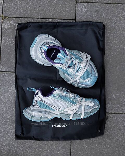 p.38-45   Balenciaga 3XL Aquamarine  BL009