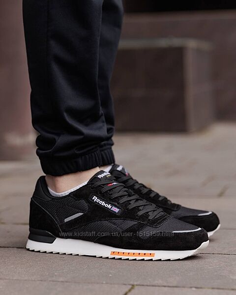 p.45  Reebok Classic Super Leather Black White  RB041