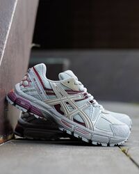 p.37-44 Asics Gel Kahana 8 Beige Red AS002