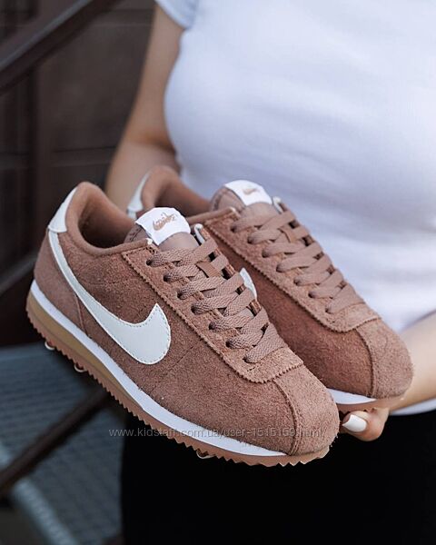 p.37-45   Nike Cortez Brown White  NK319
