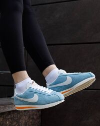 p.36-40 Nike Cortez Blue White NK321