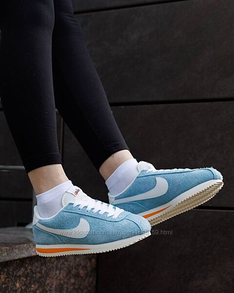 p.36-40  Nike Cortez Blue White  NK321