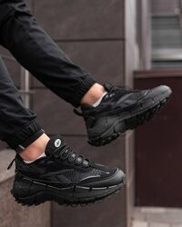 p.41  Reebok Zig Kinetica 2.5 Edge Black   RB036