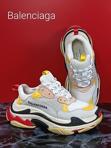 Кожаные женские кроссовки Balenciaga Triple S