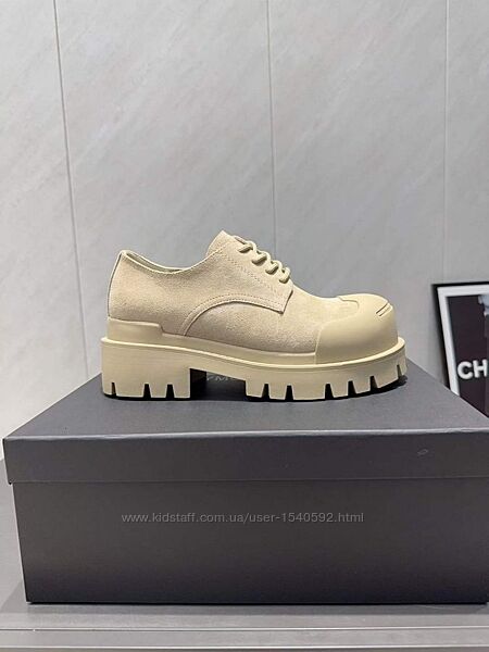 Туфлі Dymonlatry