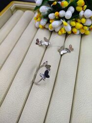 Серебряный набор серьги гвоздики пусеты и кольцо парящие бабочки мотыльки