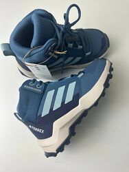 Мембранні черевики Adidas
