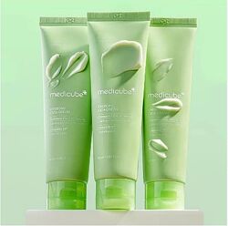 Відновлювальний крем з екзосомами центели та пантенолом Medicube Exosome