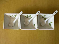 Комплект соусників. Манежниці