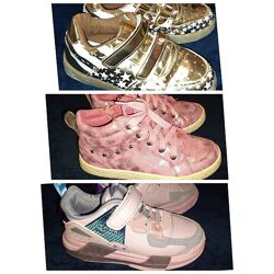 Дитячі кросівки