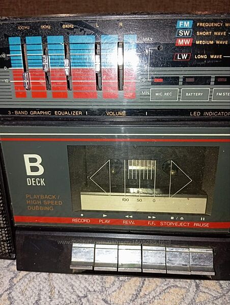 Продам стереомагнітолу 2-х касетну Kamosonic