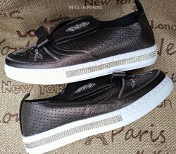 Суперова моделька мокасін.