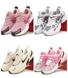 Жіночі кросівки Nike V2K Runtekk 36-40