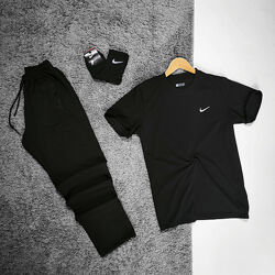 Чоловічий комплект Nike Штани/Футболка