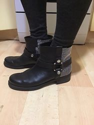 Ботинки р 36- 37