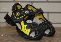 Сандалії дитячі із закритим носком чорні з жовтим
