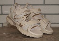 Сандалії / Босоніжки для дівчинки бежеві